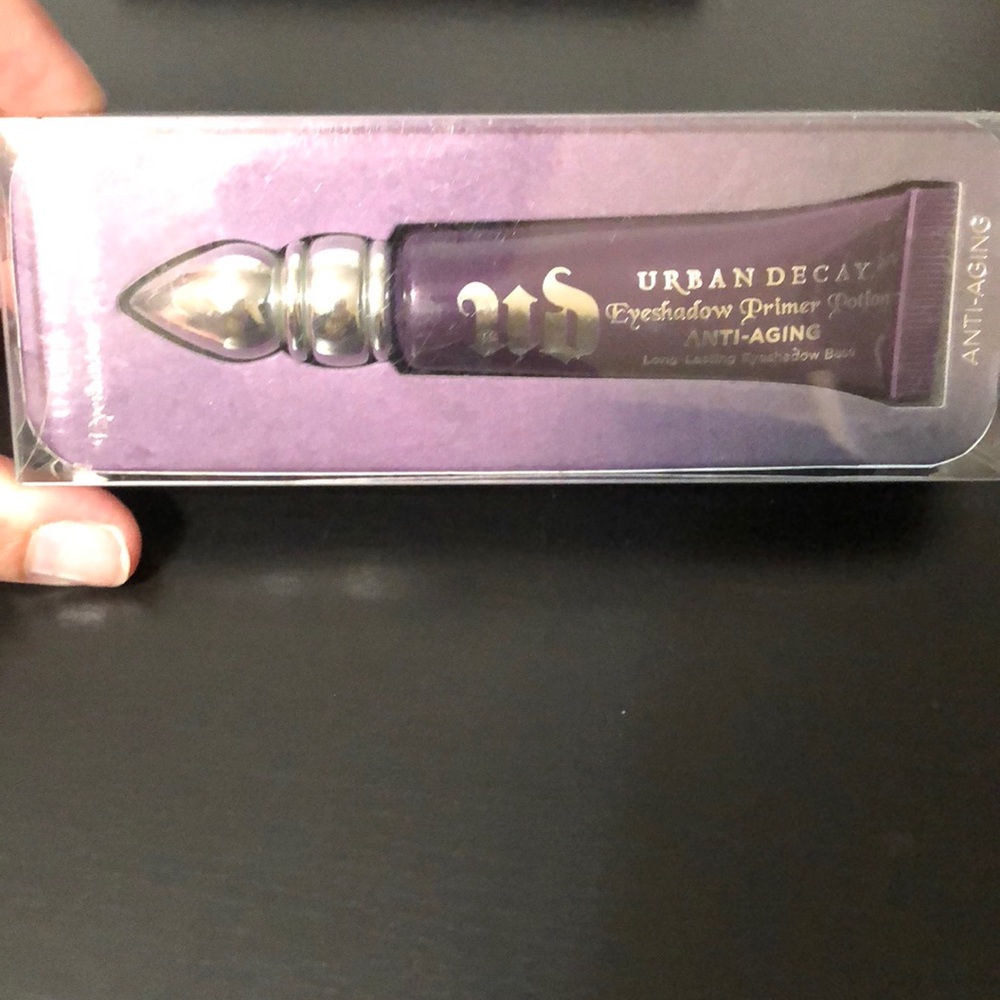Urban decay eyeshadow primer